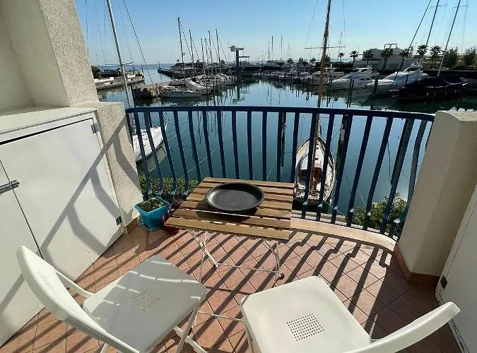Vista Mare شقة *